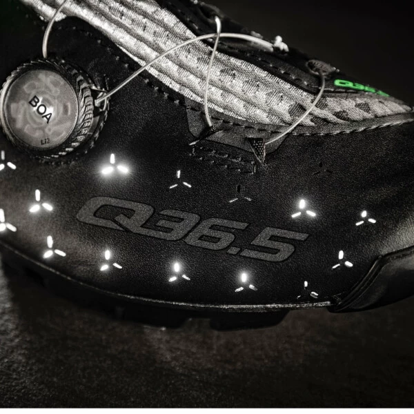 Q36.5 Unique Schuh Black 2 Q36.5 Unique Schuh Black – Bild 2